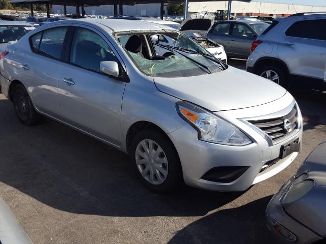 NISSAN VERSA S 2018 3n1cn7ap9jl879203