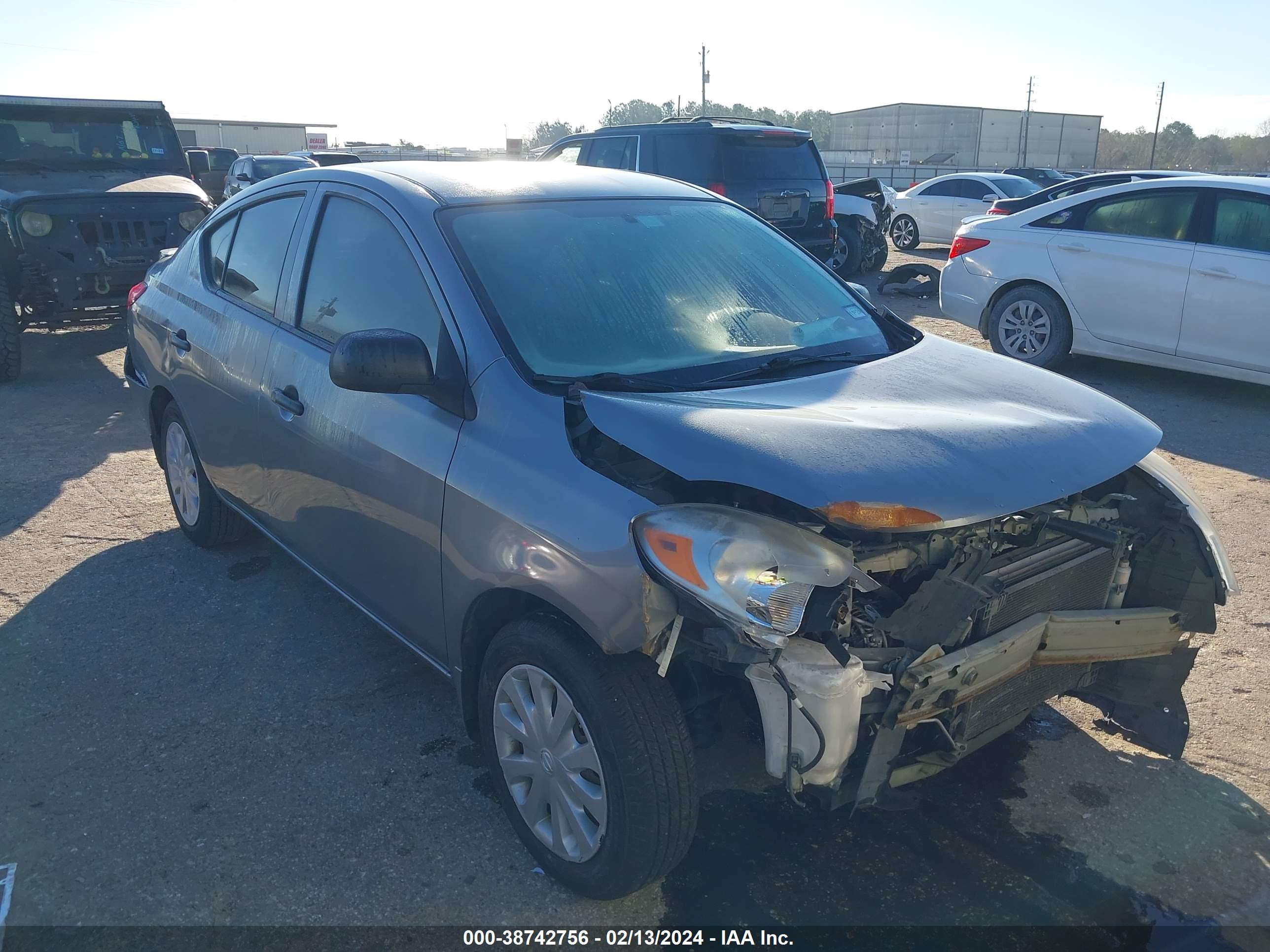 NISSAN VERSA 2013 3n1cn7apxdl832881