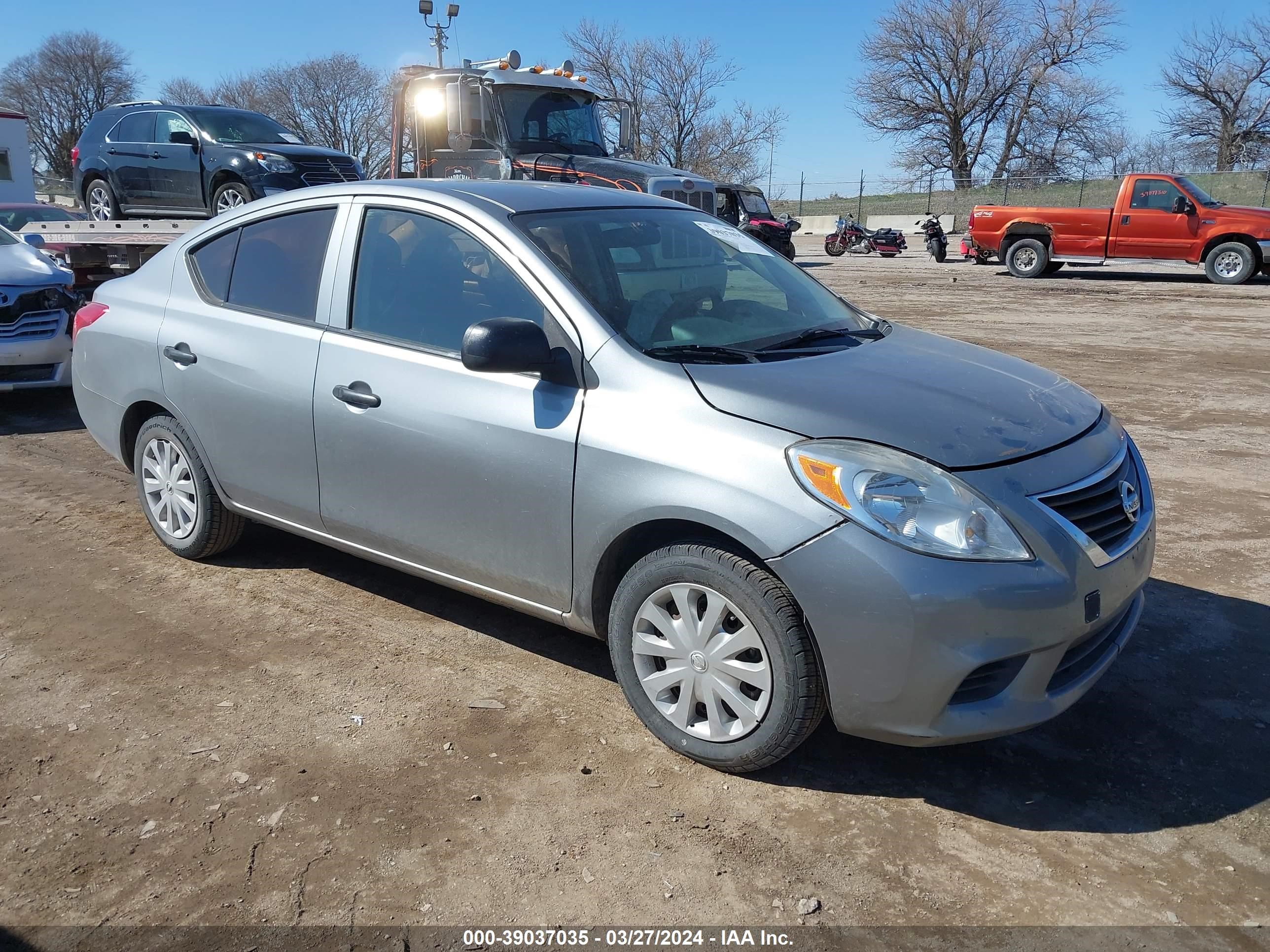 NISSAN VERSA 2014 3n1cn7apxel821185