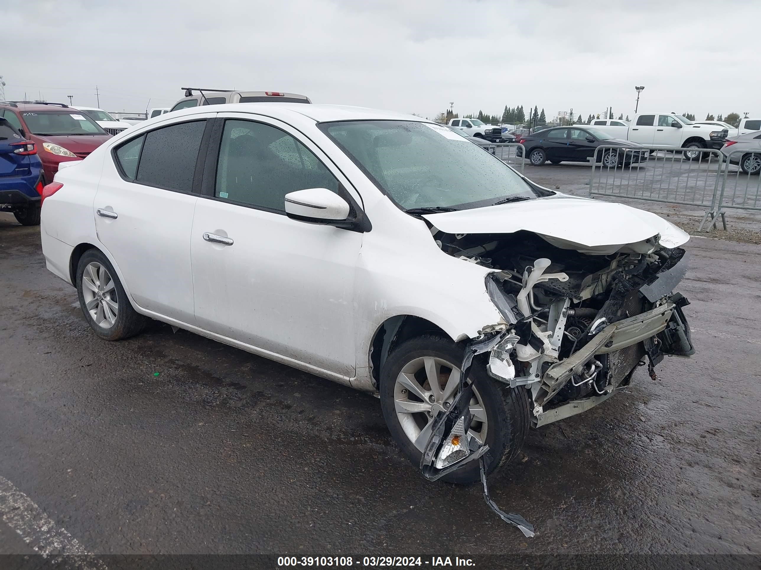 NISSAN VERSA 2015 3n1cn7apxfl838442