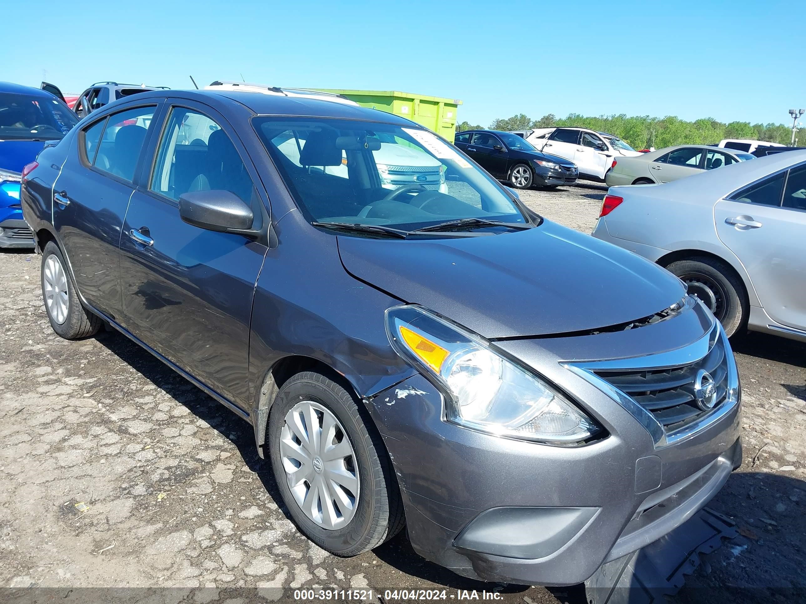 NISSAN VERSA 2017 3n1cn7apxhl890107