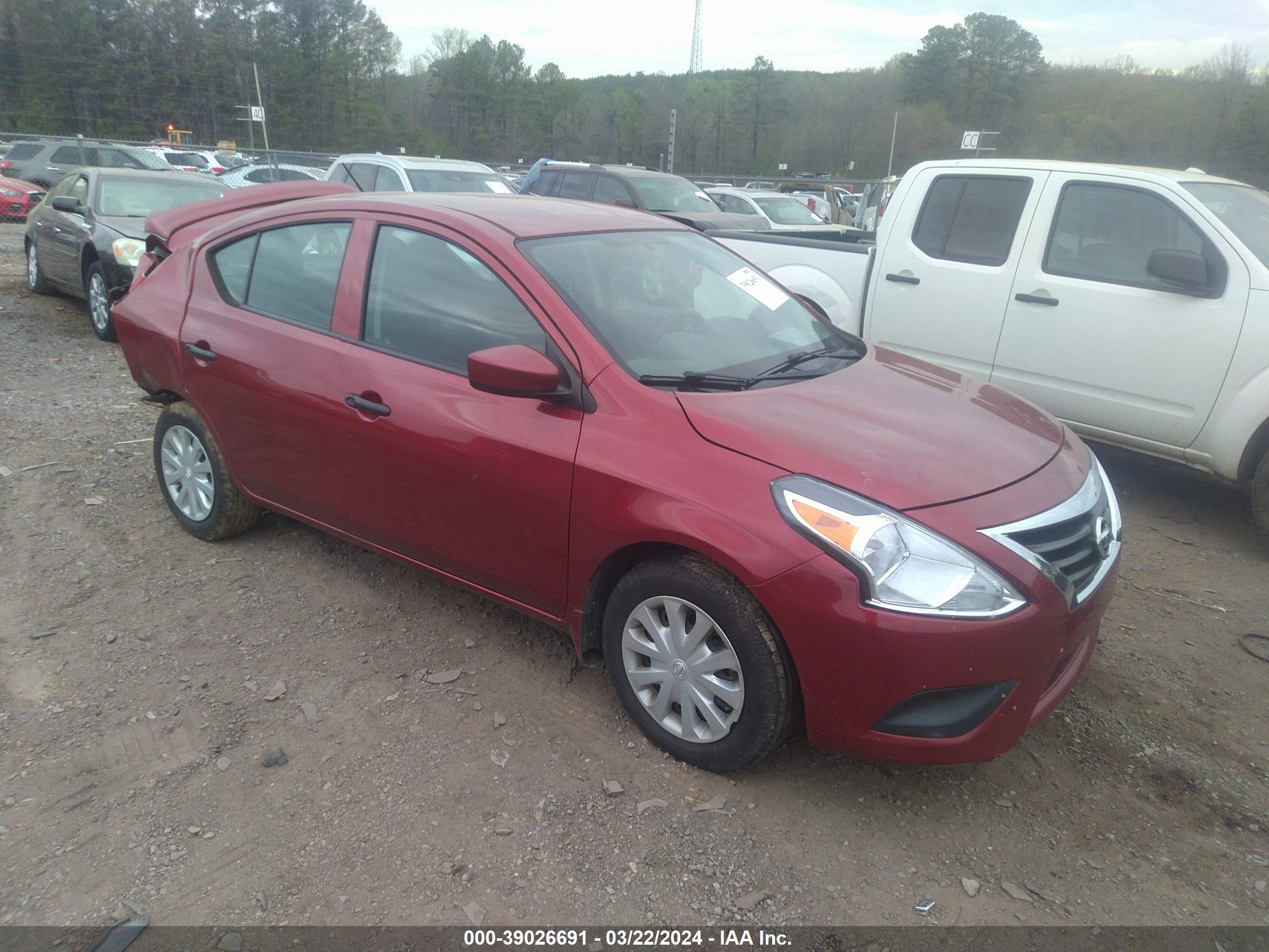 NISSAN VERSA 2018 3n1cn7apxjl806339