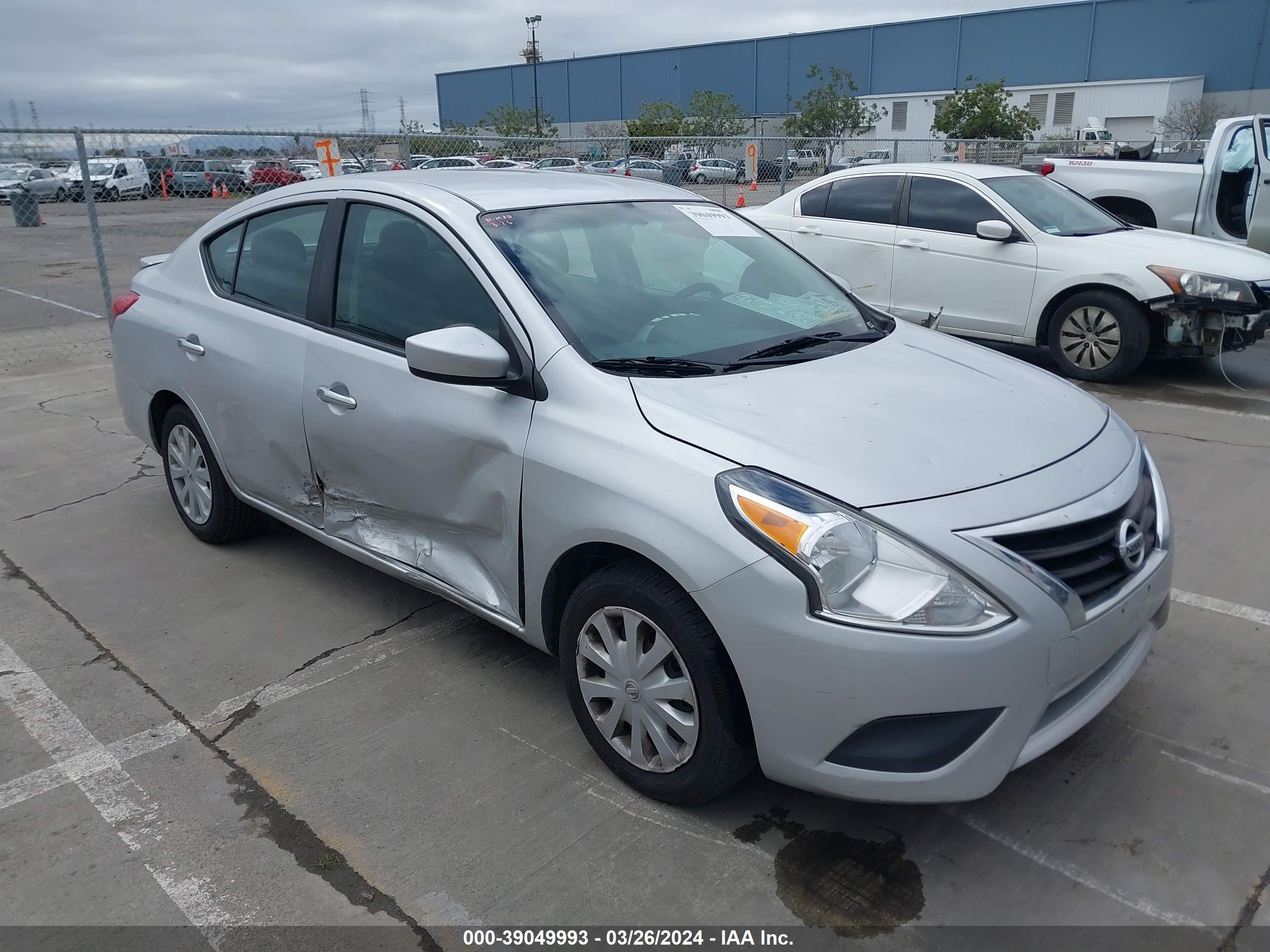 NISSAN VERSA 2018 3n1cn7apxjl886032