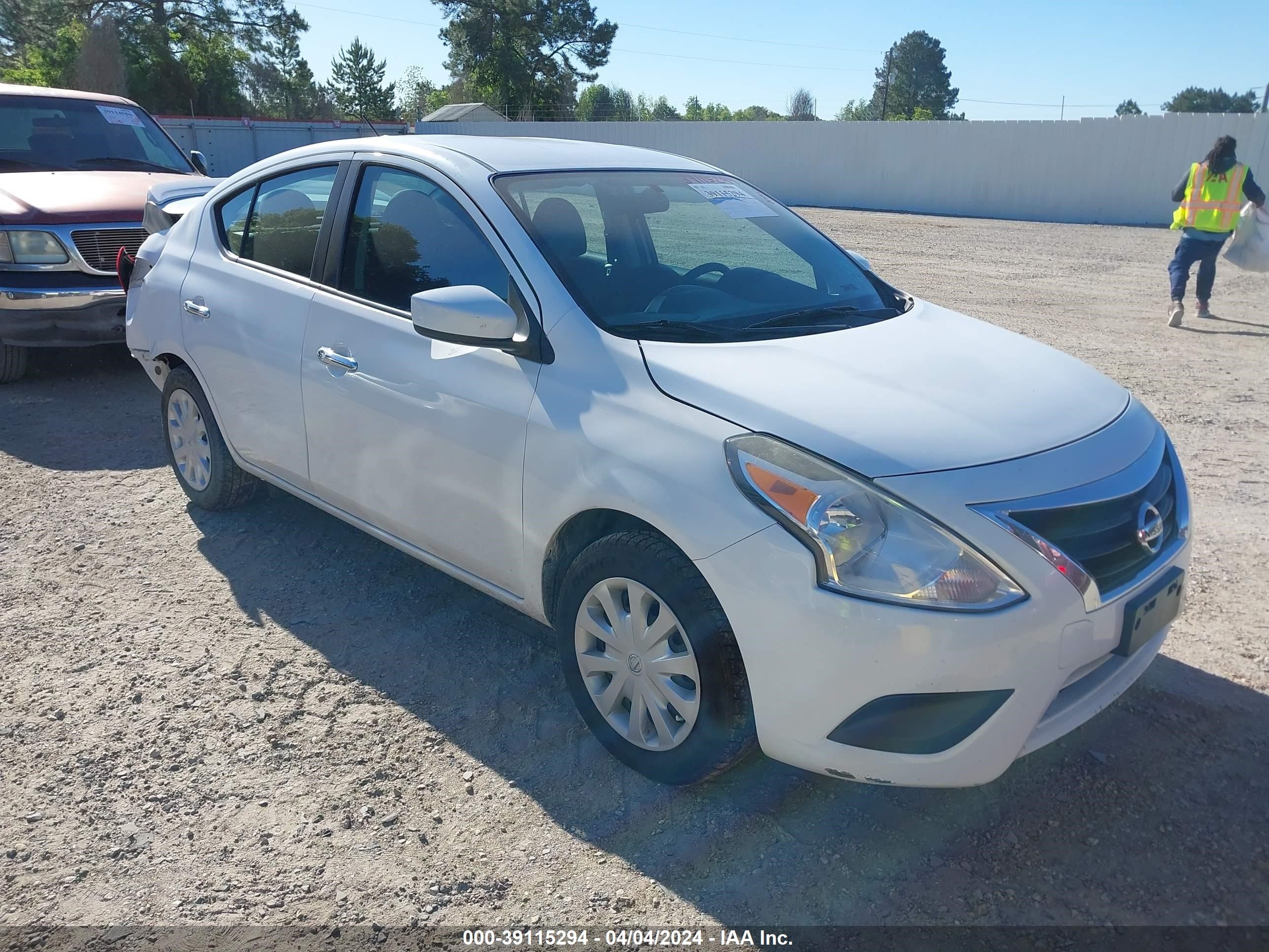 NISSAN VERSA 2019 3n1cn7apxkl866879