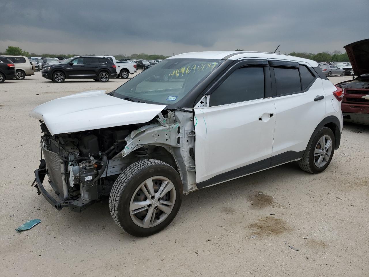 NISSAN KICKS 2020 3n1cp5bv3ll485209