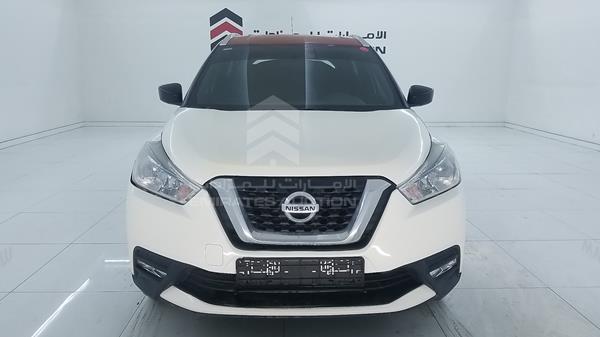 NISSAN KICKS 2019 3n1cp5c90kl477973