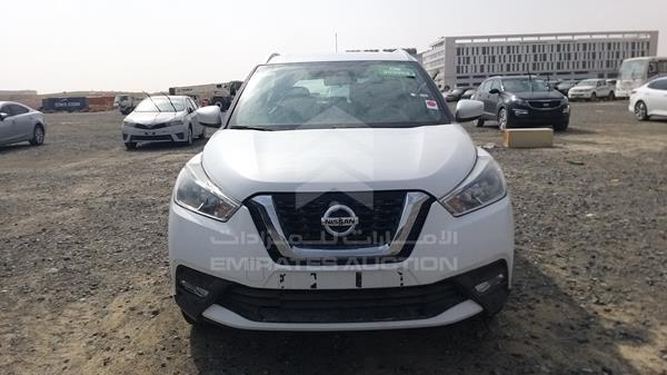 NISSAN KICKS 2017 3n1cp5c93hl498860