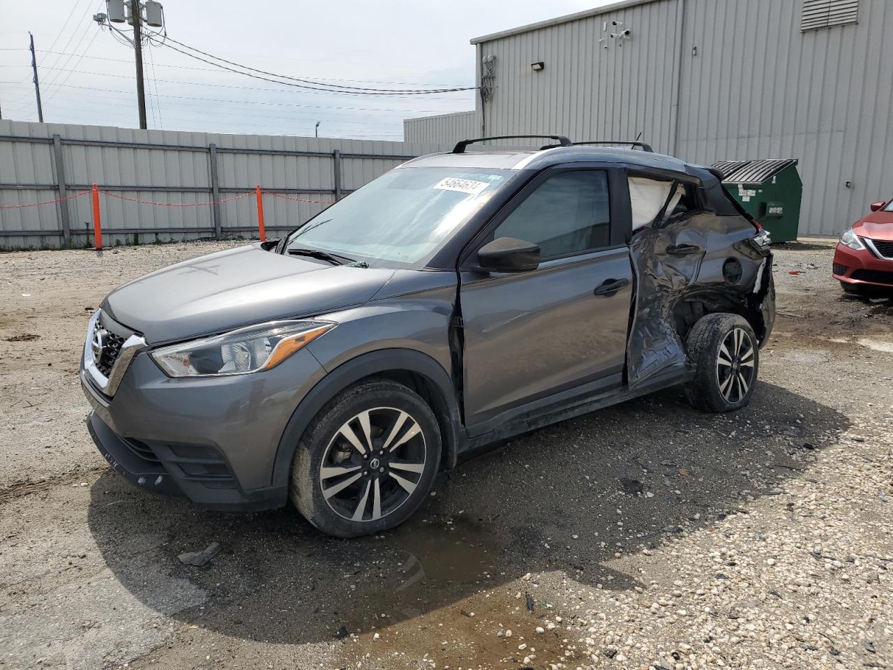 NISSAN KICKS 2018 3n1cp5cu0jl513647