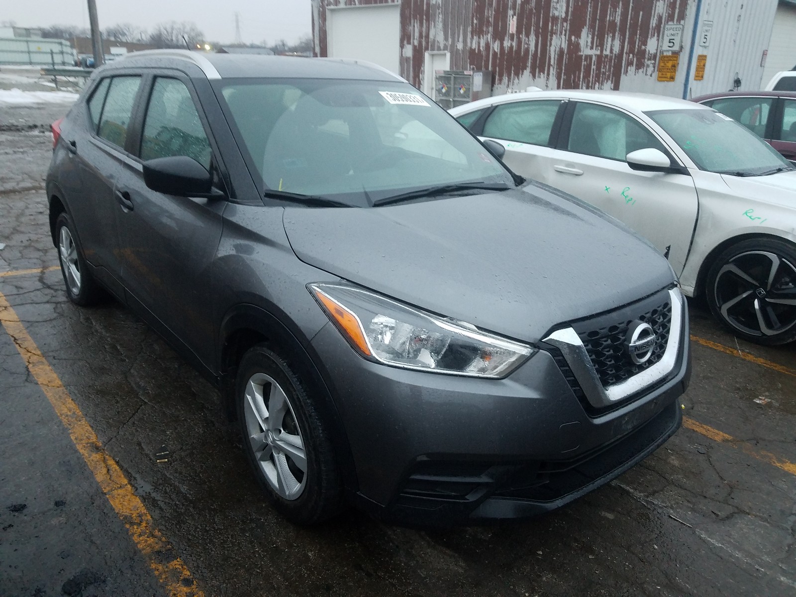 NISSAN KICKS S 2018 3n1cp5cu0jl523143