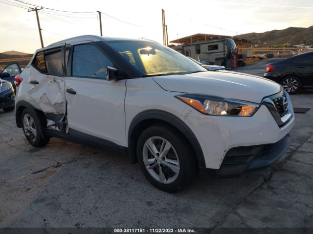 NISSAN KICKS 2019 3n1cp5cu0kl479887