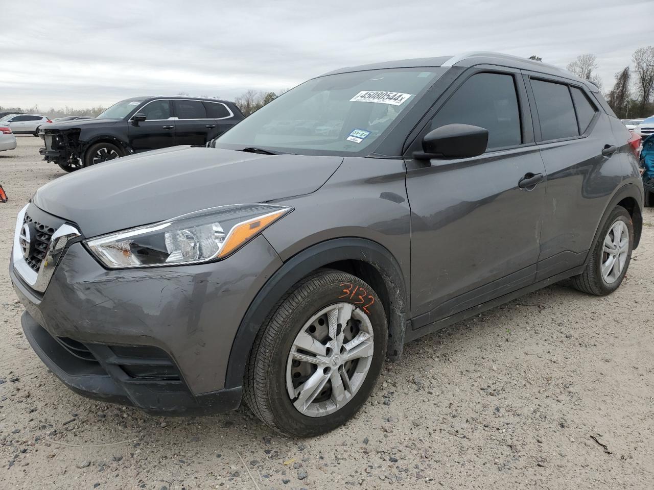 NISSAN KICKS 2019 3n1cp5cu0kl515934