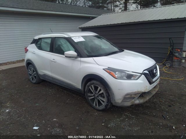 NISSAN KICKS 2018 3n1cp5cu1jl511017