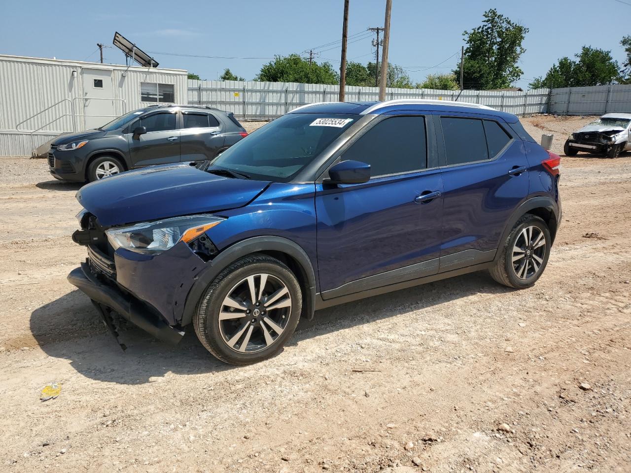 NISSAN KICKS 2018 3n1cp5cu1jl511289