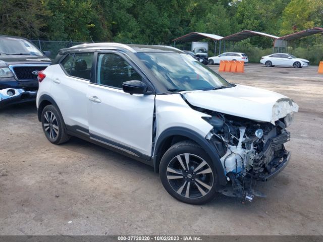 NISSAN KICKS 2018 3n1cp5cu1jl533017