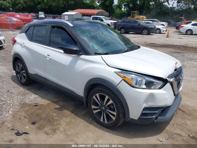 NISSAN KICKS 2018 3n1cp5cu2jl503041