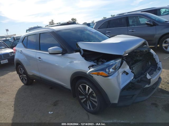 NISSAN KICKS 2018 3n1cp5cu2jl516436