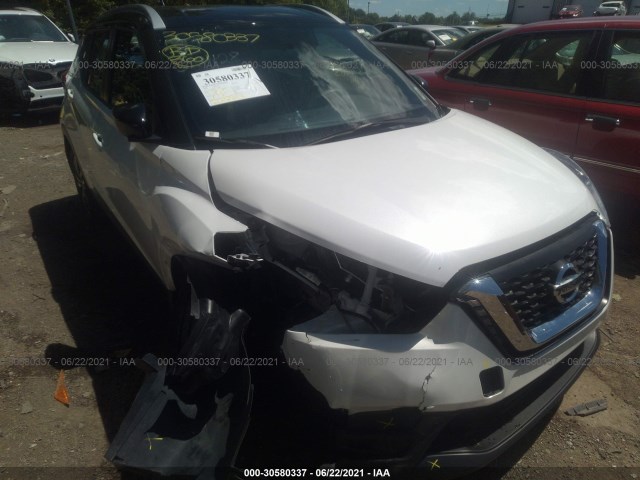 NISSAN KICKS 2018 3n1cp5cu2jl518428