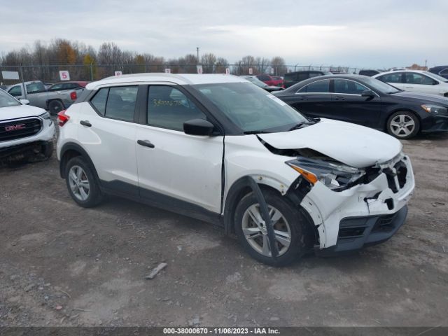 NISSAN KICKS 2018 3n1cp5cu2jl535259