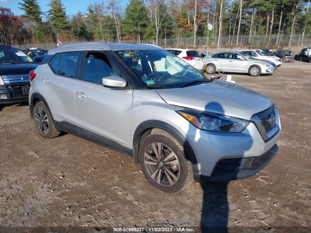 NISSAN KICKS 2018 3n1cp5cu2jl545371