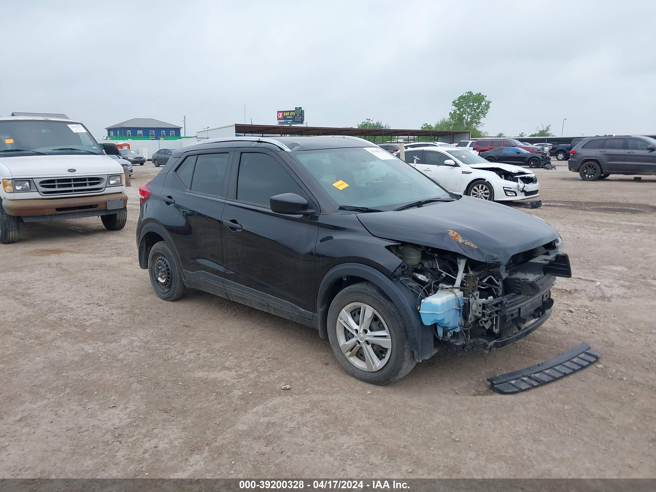 NISSAN KICKS 2019 3n1cp5cu2kl505714