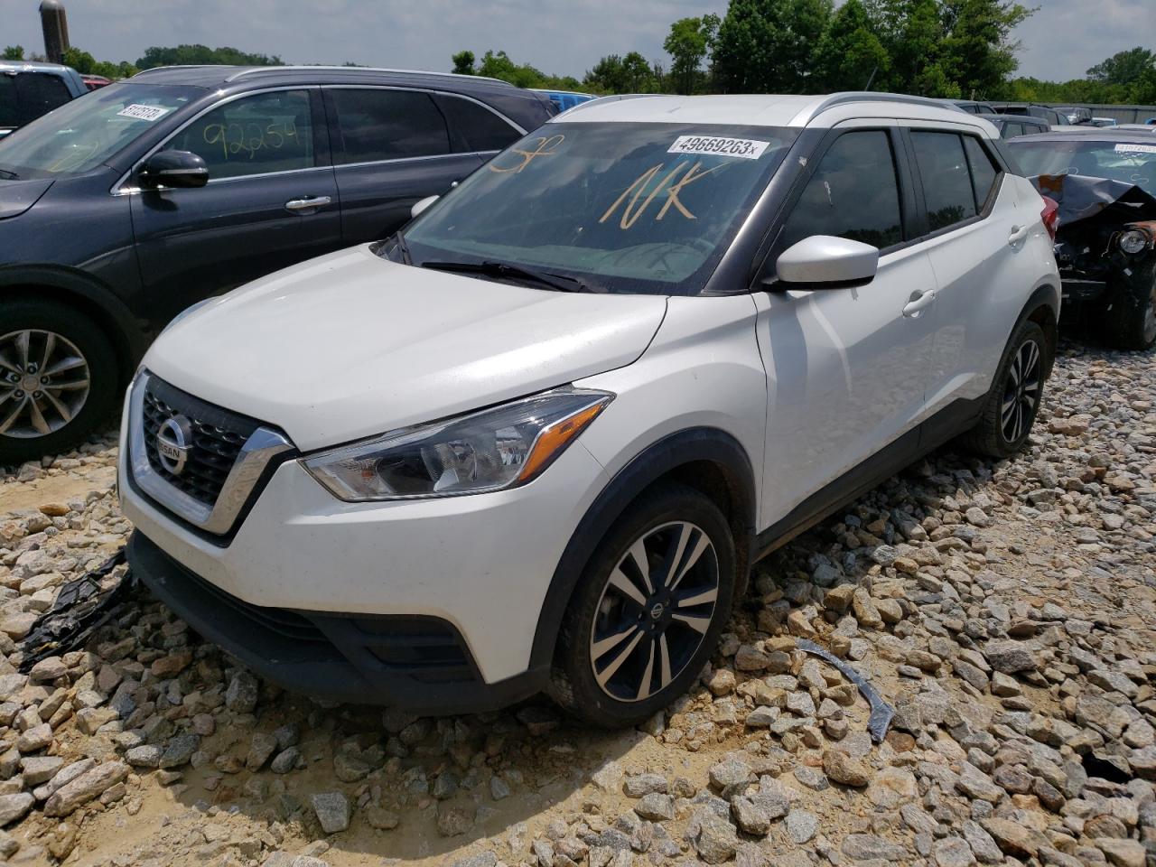 NISSAN KICKS 2018 3n1cp5cu3jl530412