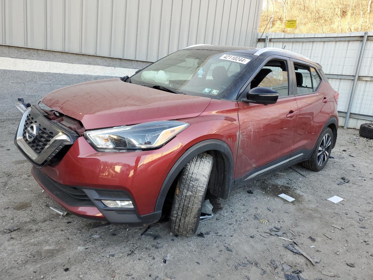 NISSAN KICKS 2018 3n1cp5cu3jl546853