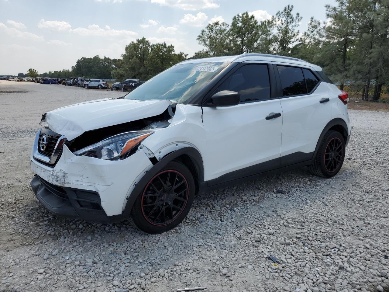 NISSAN KICKS 2019 3n1cp5cu3kl486560