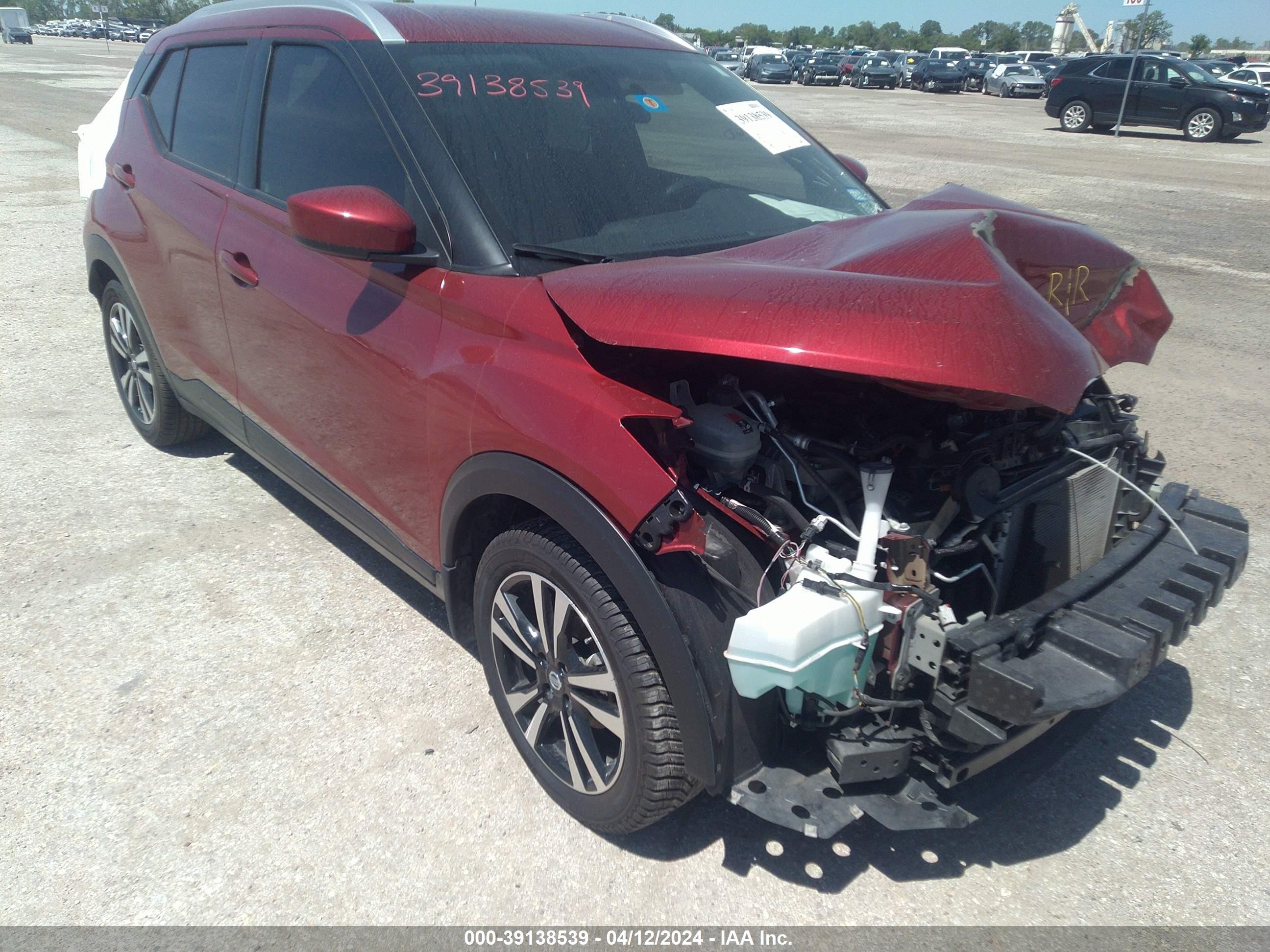 NISSAN KICKS 2019 3n1cp5cu3kl495677