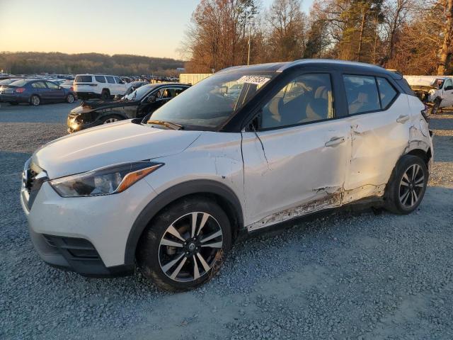 NISSAN KICKS 2018 3n1cp5cu4jl510749