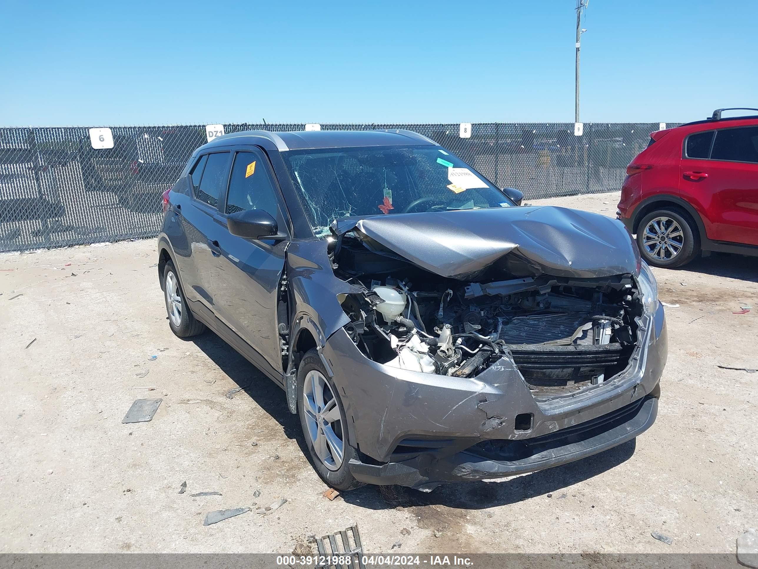 NISSAN KICKS 2019 3n1cp5cu4kl506055