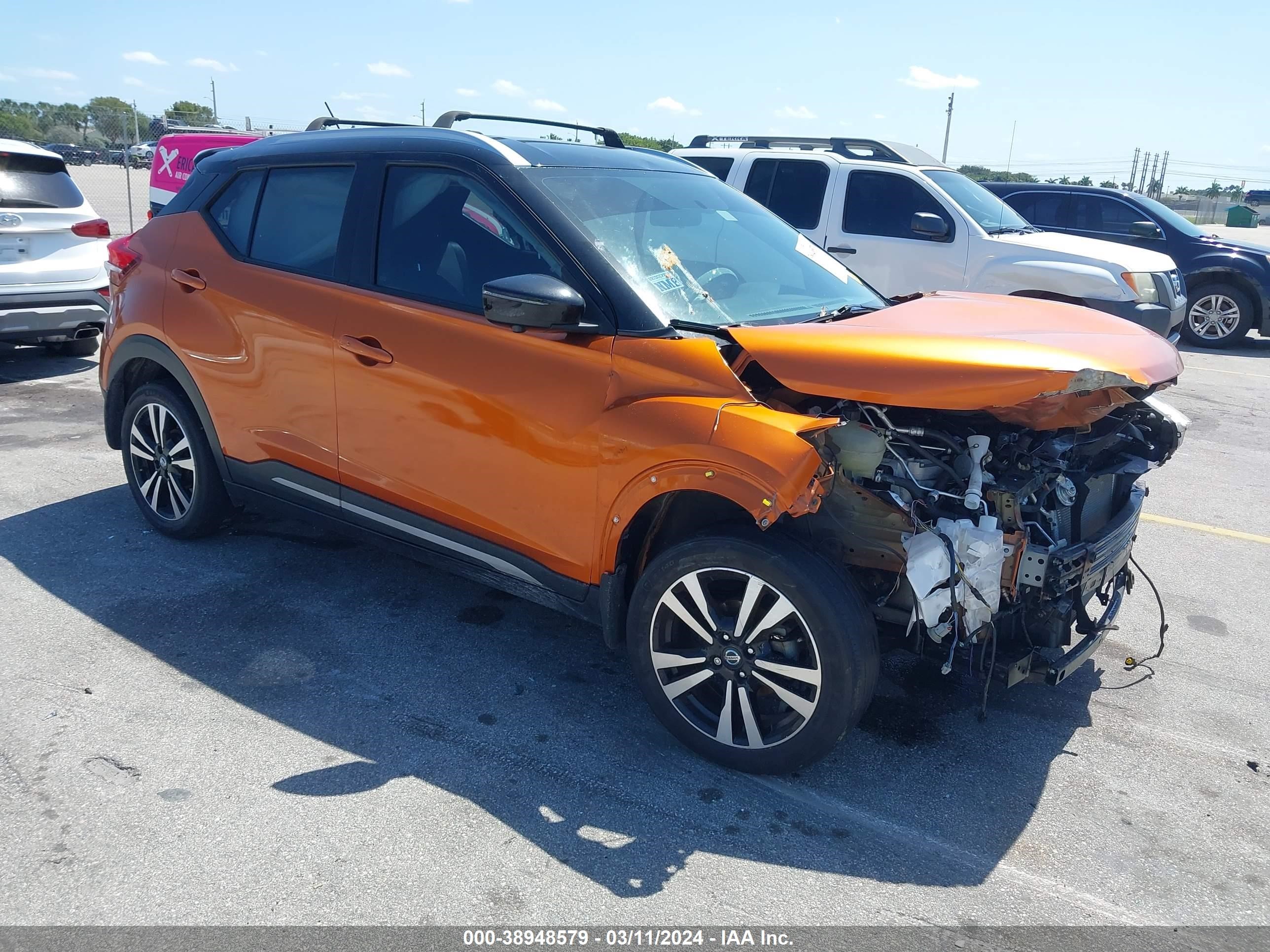 NISSAN KICKS 2019 3n1cp5cu4kl543316