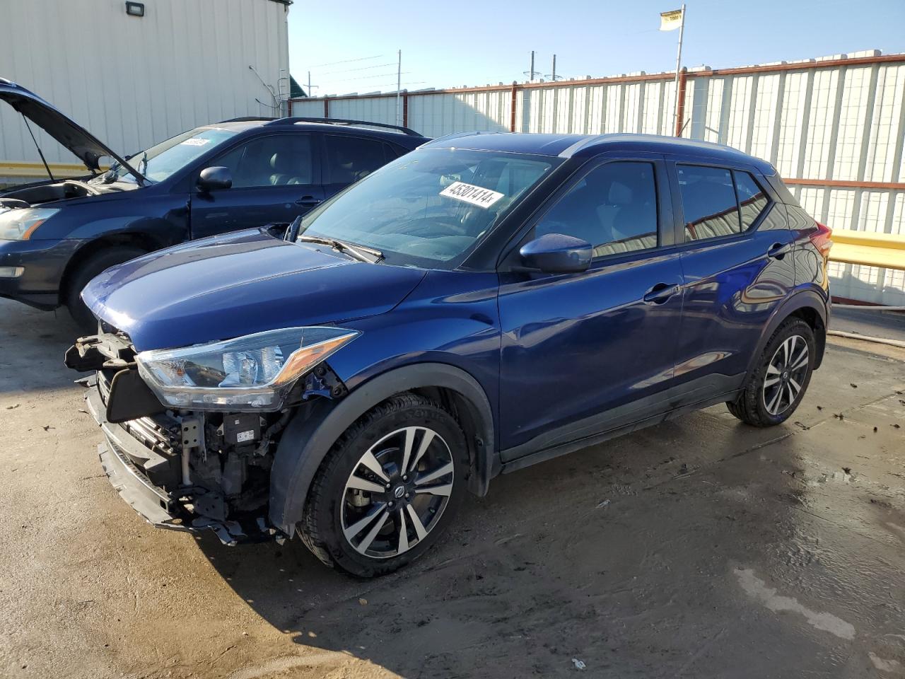 NISSAN KICKS 2018 3n1cp5cu5jl505771