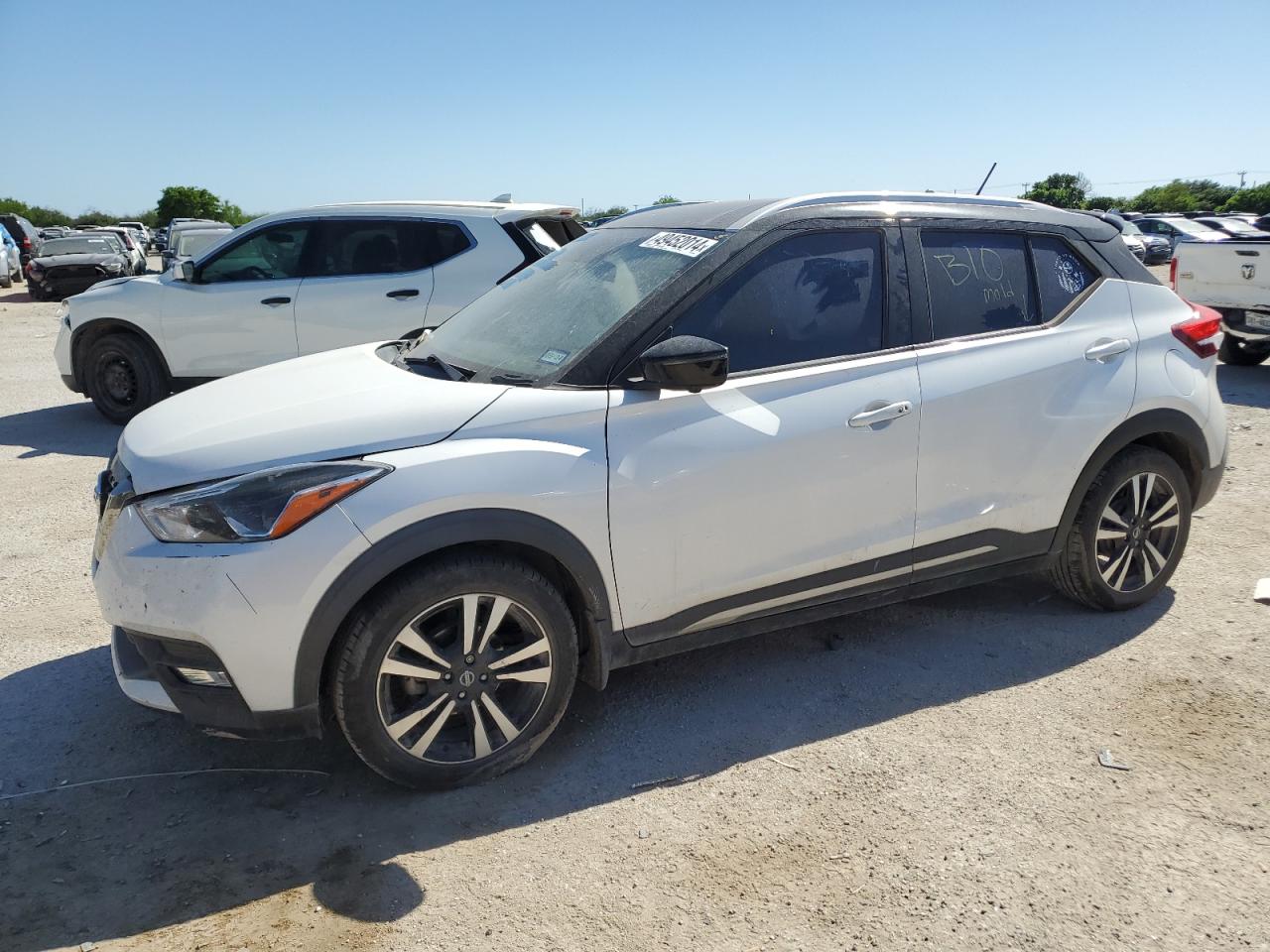 NISSAN KICKS 2018 3n1cp5cu5jl515815