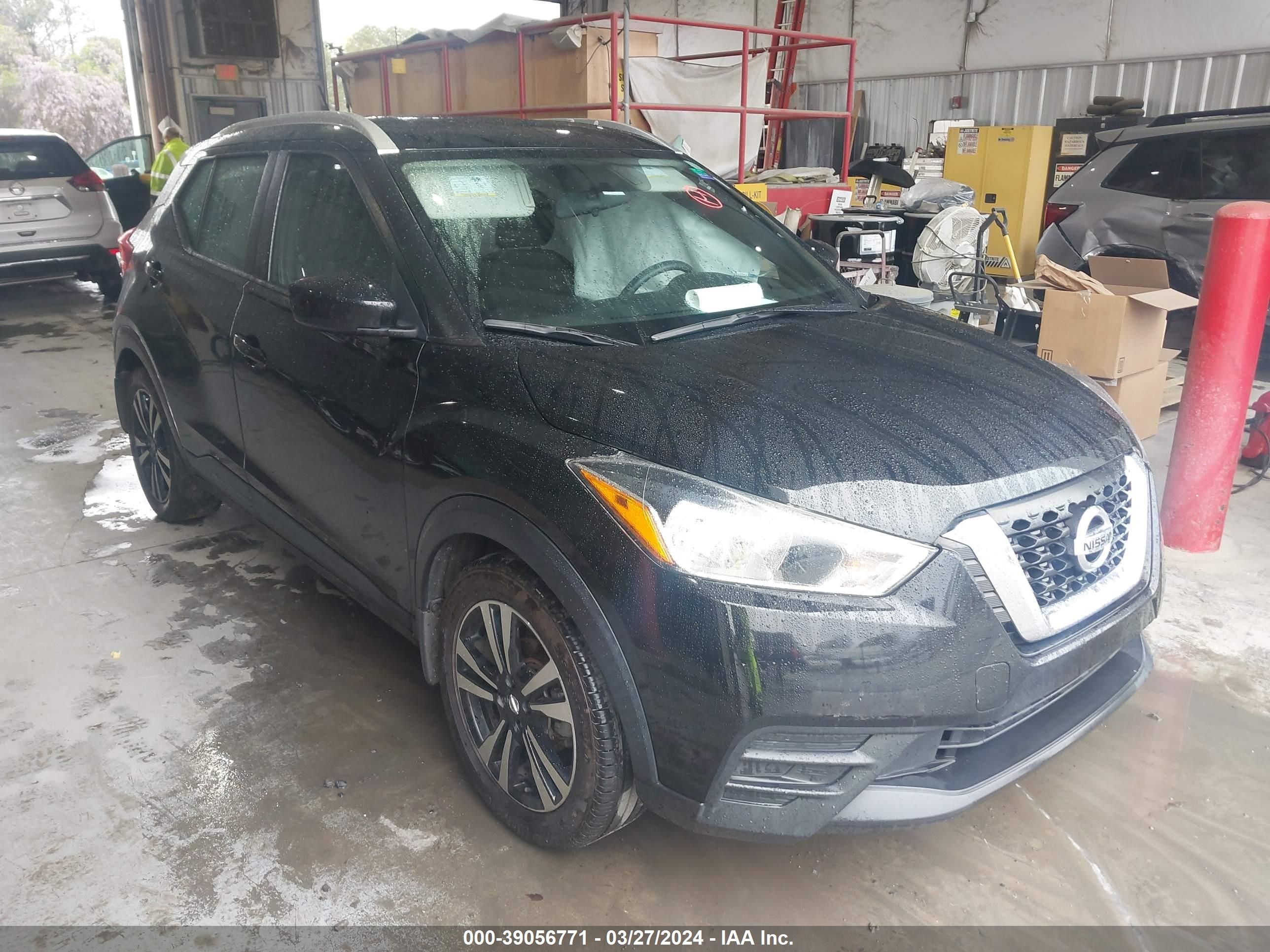 NISSAN KICKS 2019 3n1cp5cu5kl538075