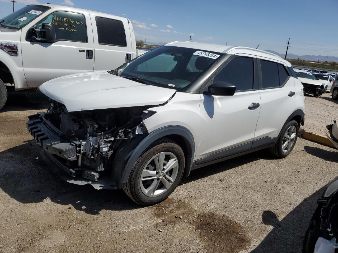 NISSAN KICKS 2019 3n1cp5cu5kl557628