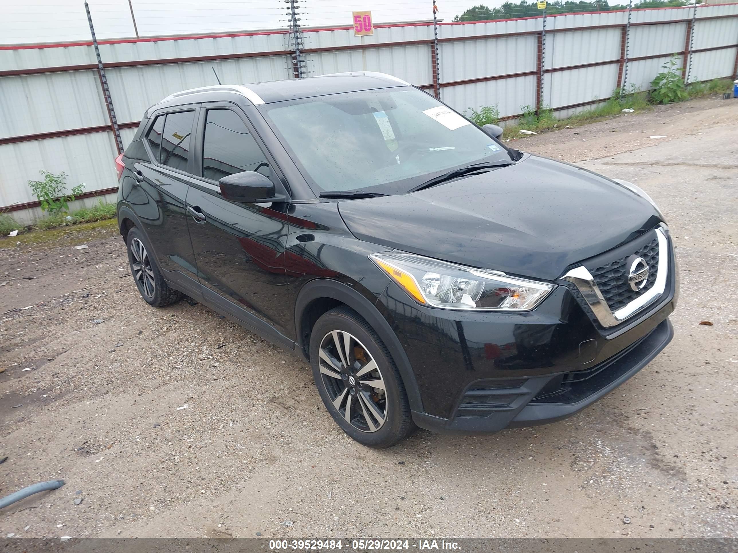 NISSAN KICKS 2019 3n1cp5cu5kl564823