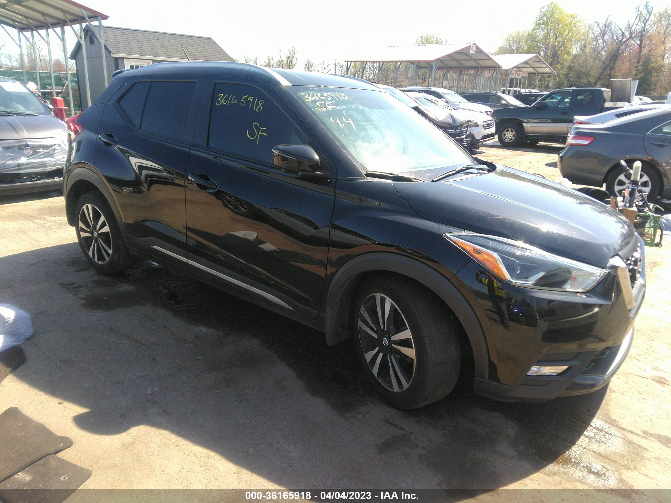 NISSAN KICKS 2018 3n1cp5cu6jl541291