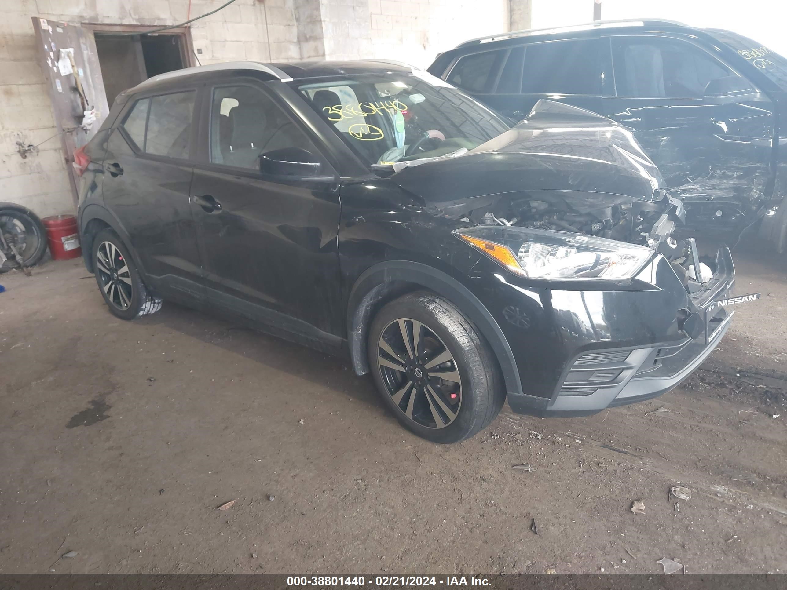 NISSAN KICKS 2018 3n1cp5cu7jl527934