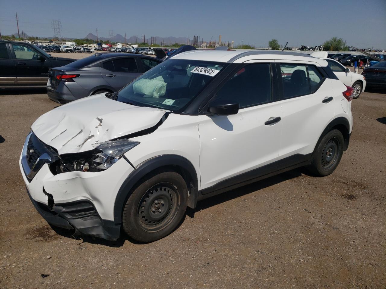 NISSAN KICKS 2018 3n1cp5cu7jl542756