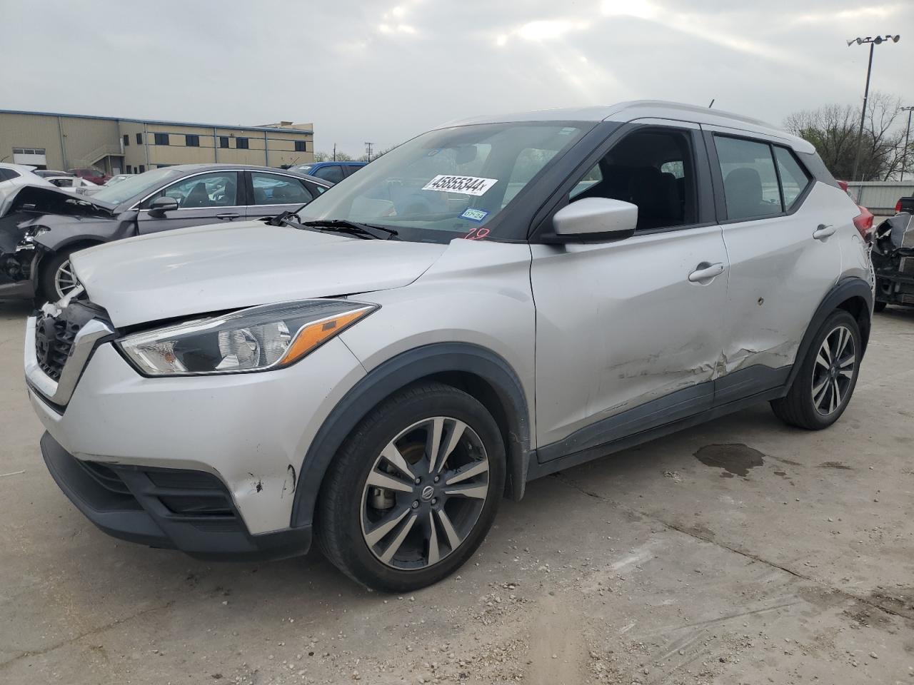 NISSAN KICKS 2019 3n1cp5cu7kl480423