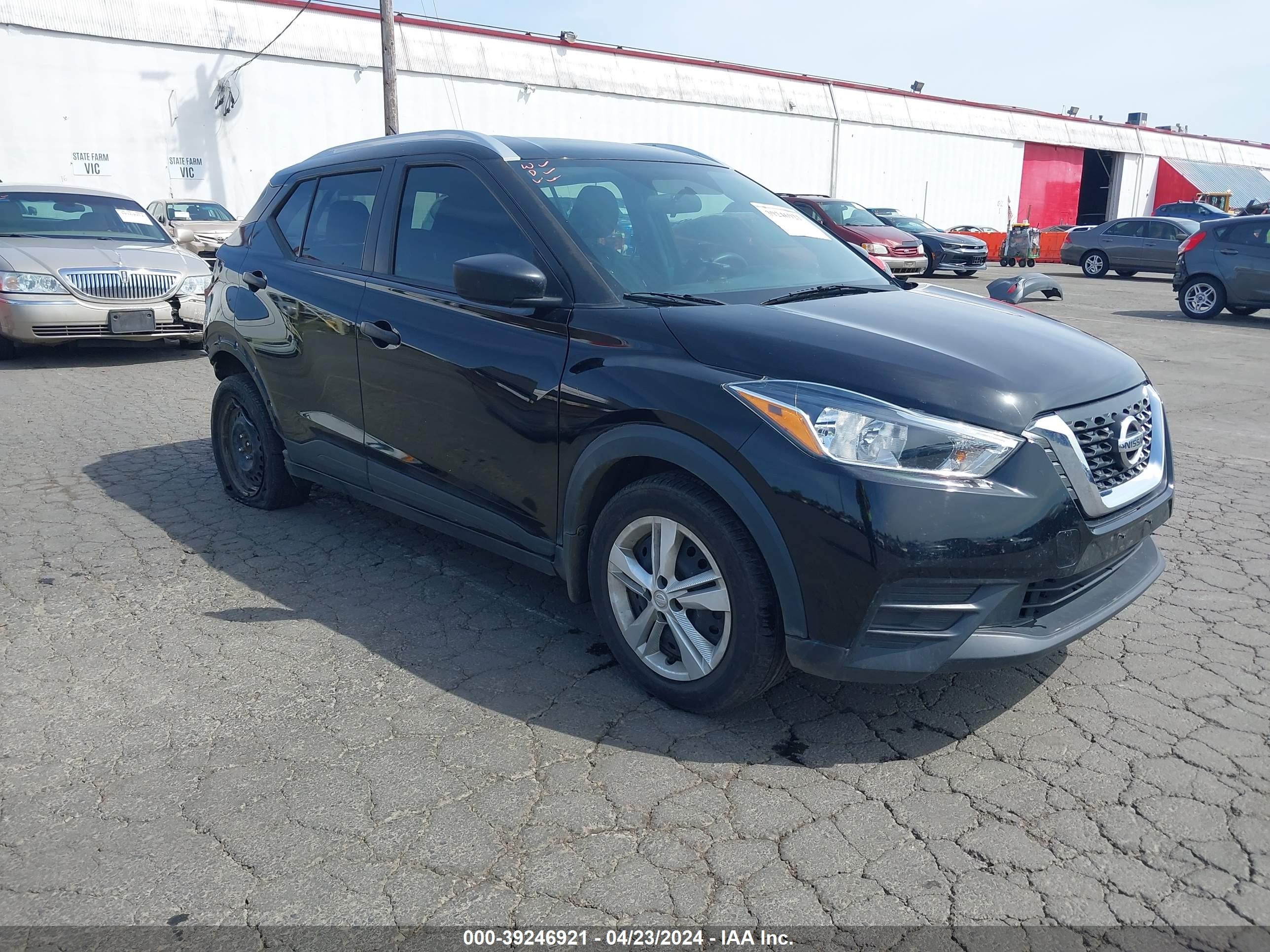 NISSAN KICKS 2019 3n1cp5cu8kl528110