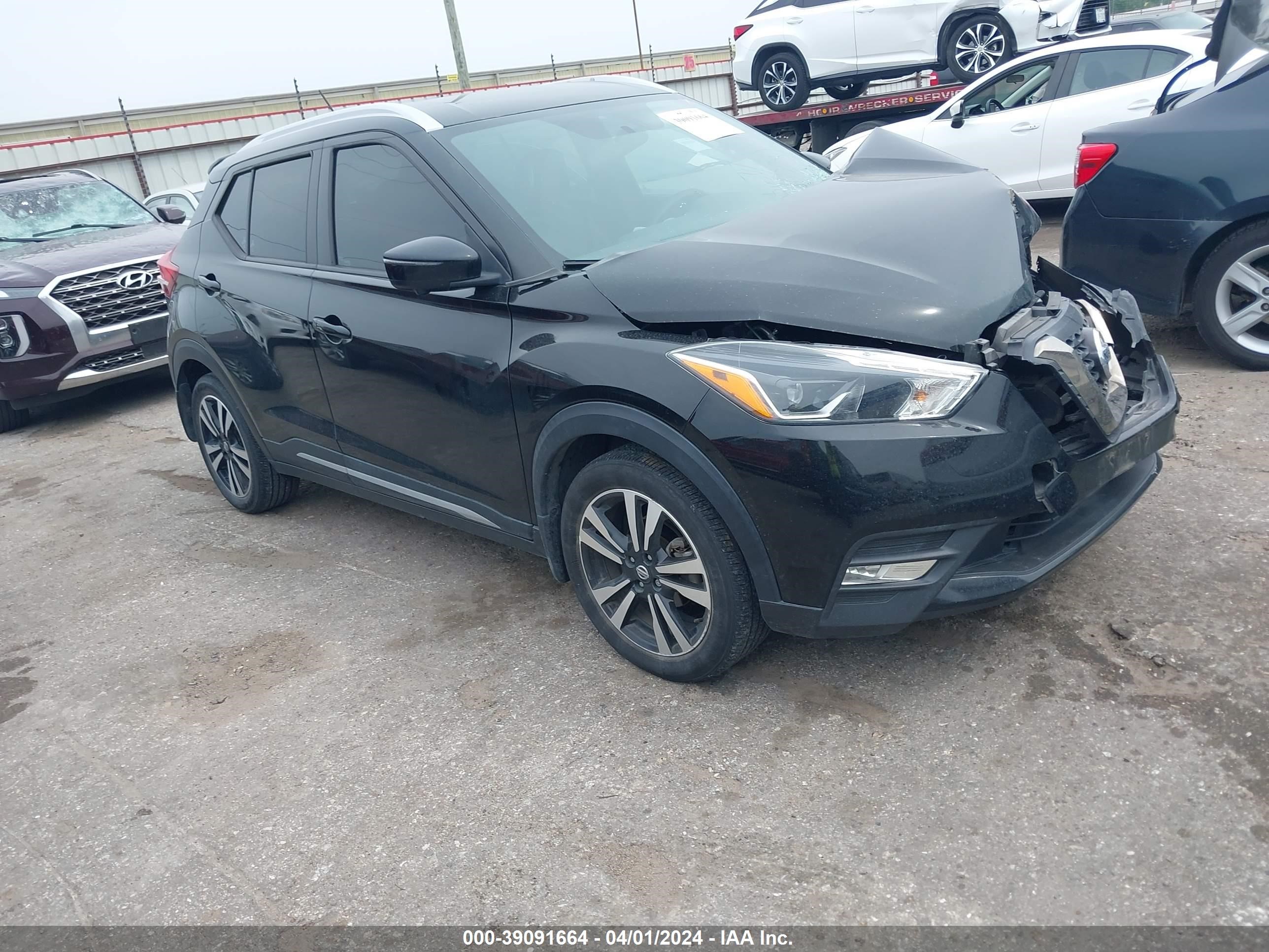 NISSAN KICKS 2019 3n1cp5cu8kl545330