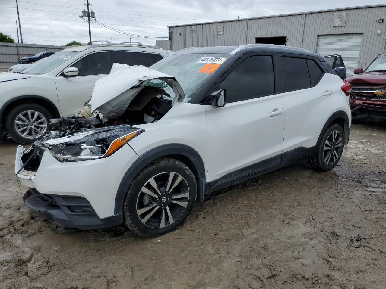 NISSAN KICKS 2018 3n1cp5cu9jl516546