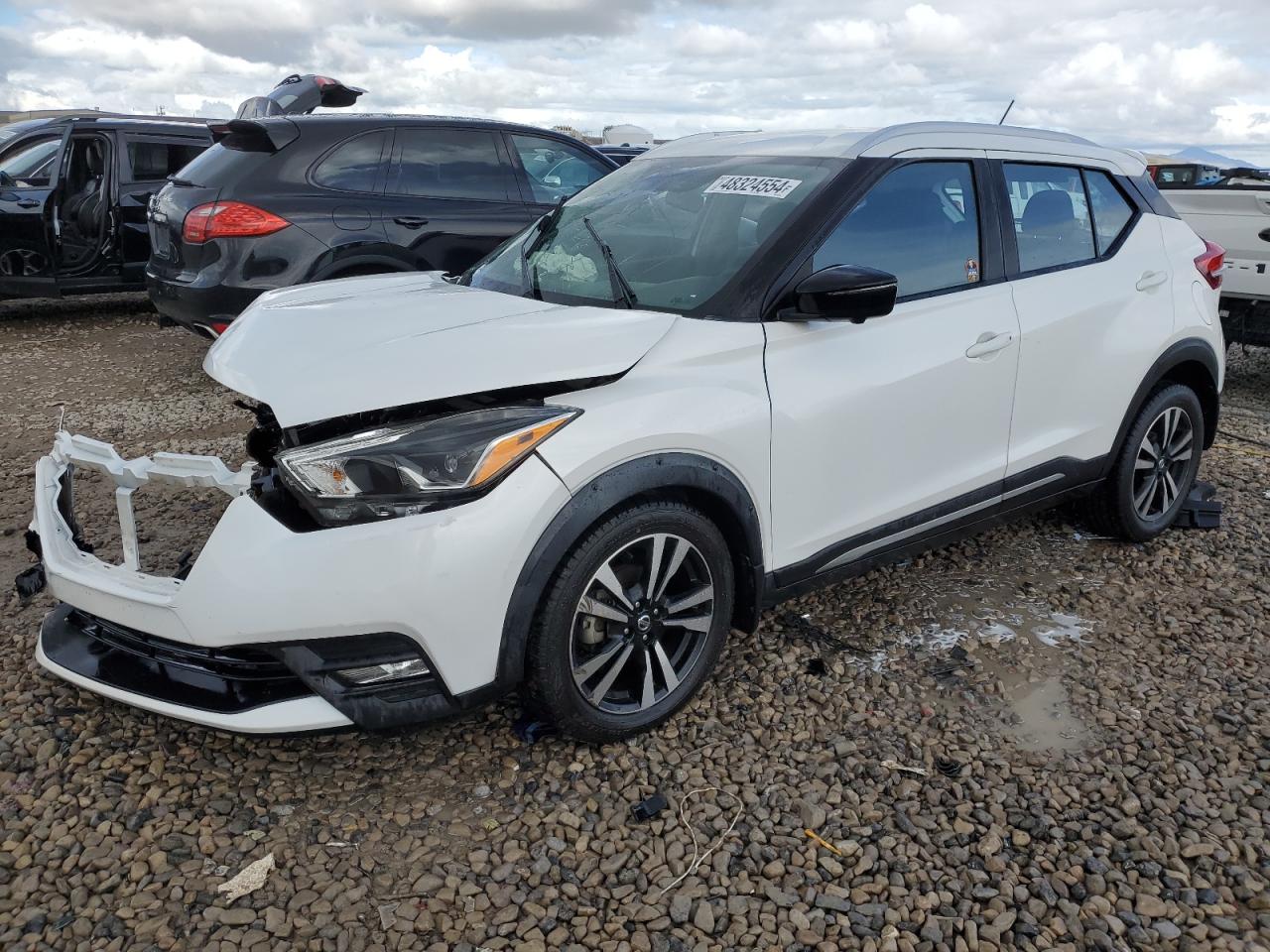 NISSAN KICKS 2018 3n1cp5cu9jl521424