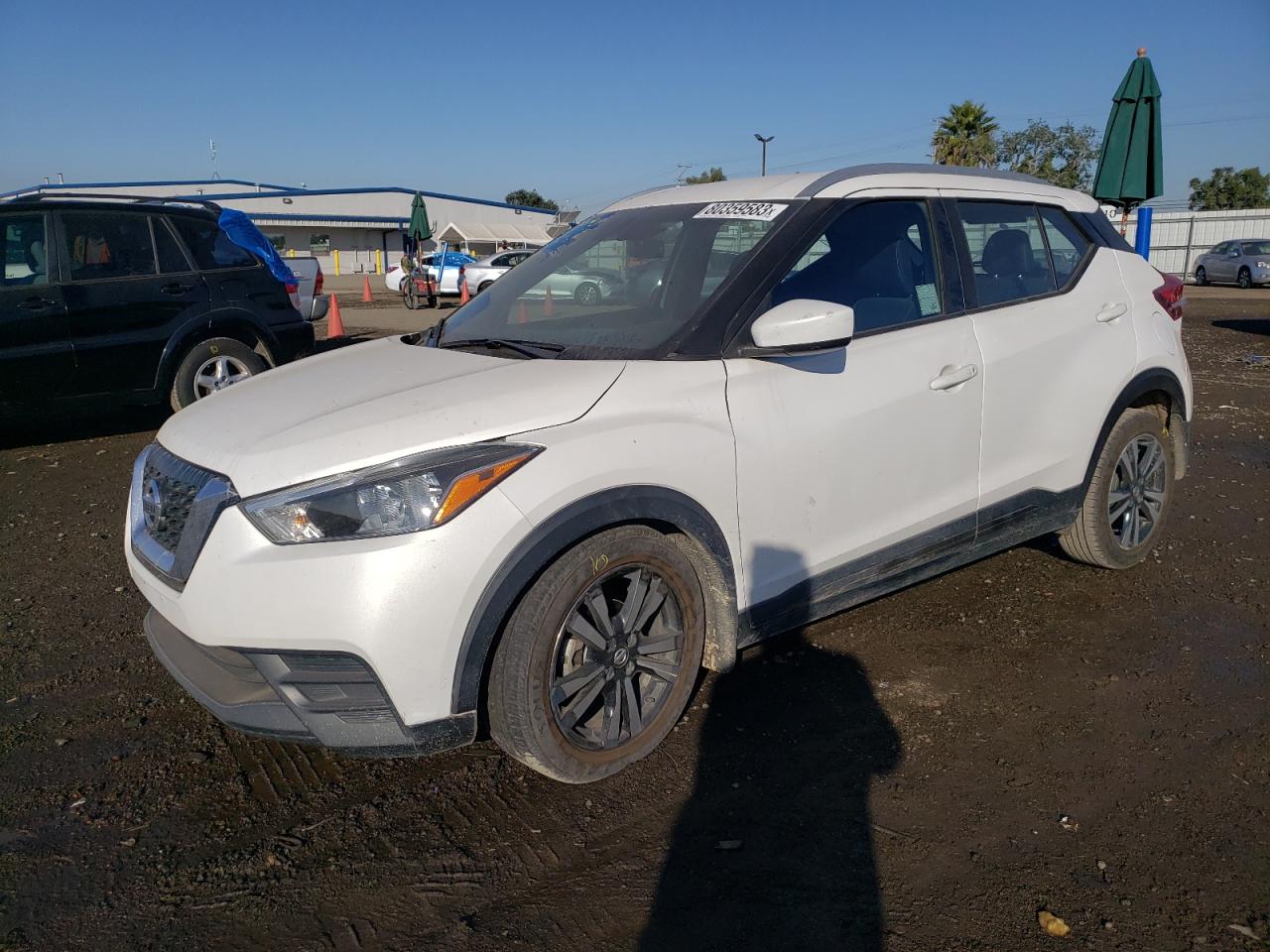 NISSAN KICKS 2018 3n1cp5cu9jl538062