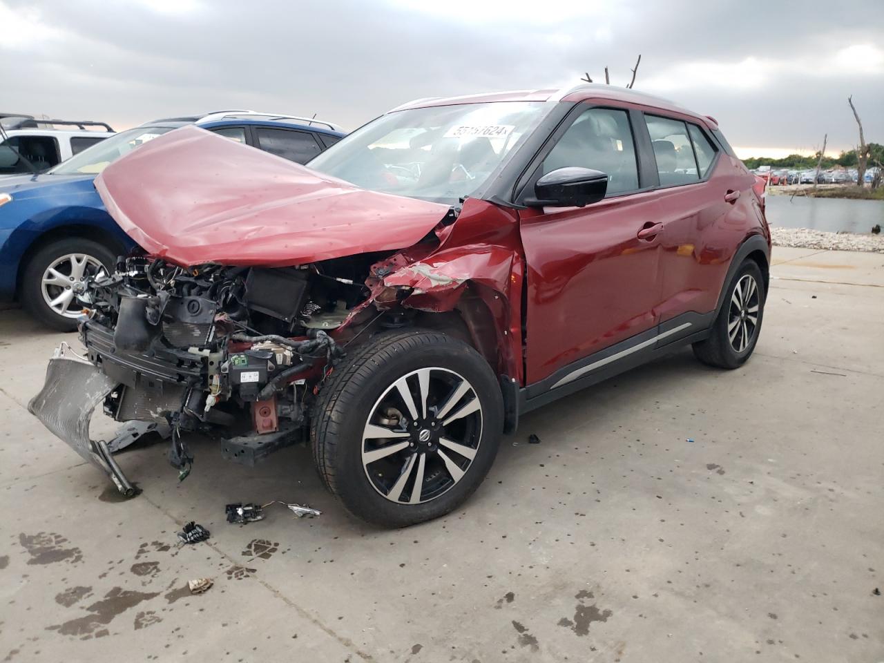 NISSAN KICKS 2018 3n1cp5cu9jl541589