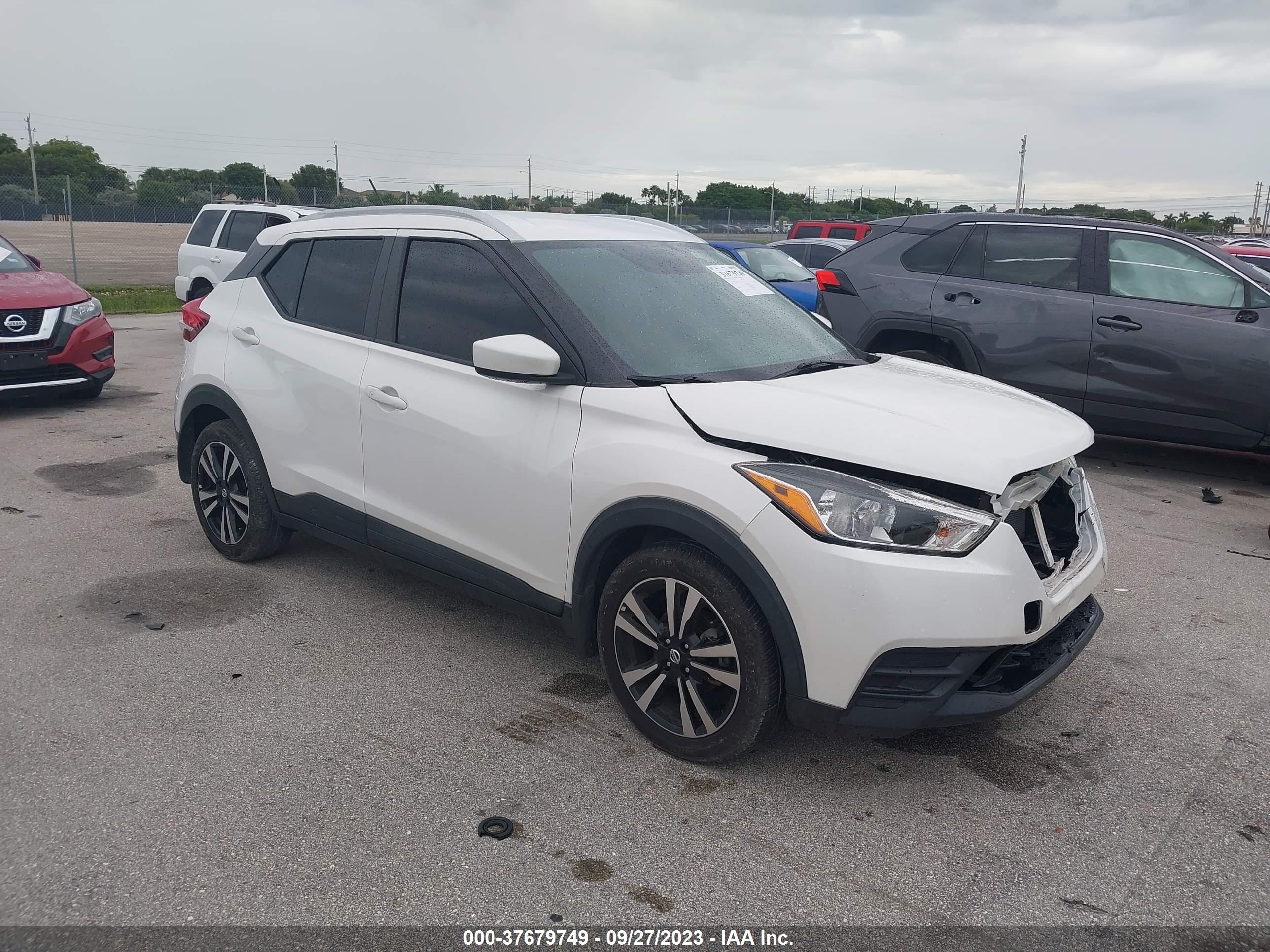 NISSAN KICKS 2019 3n1cp5cu9kl493996