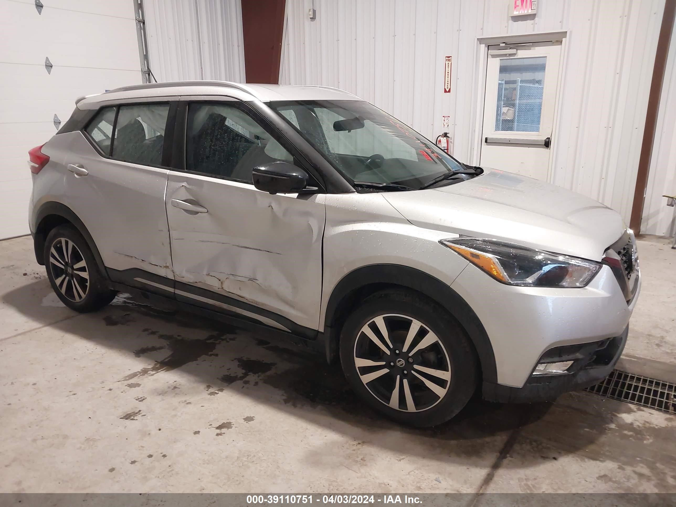 NISSAN KICKS 2019 3n1cp5cu9kl535079