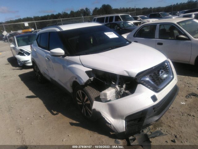 NISSAN KICKS 2018 3n1cp5cuxjl509329