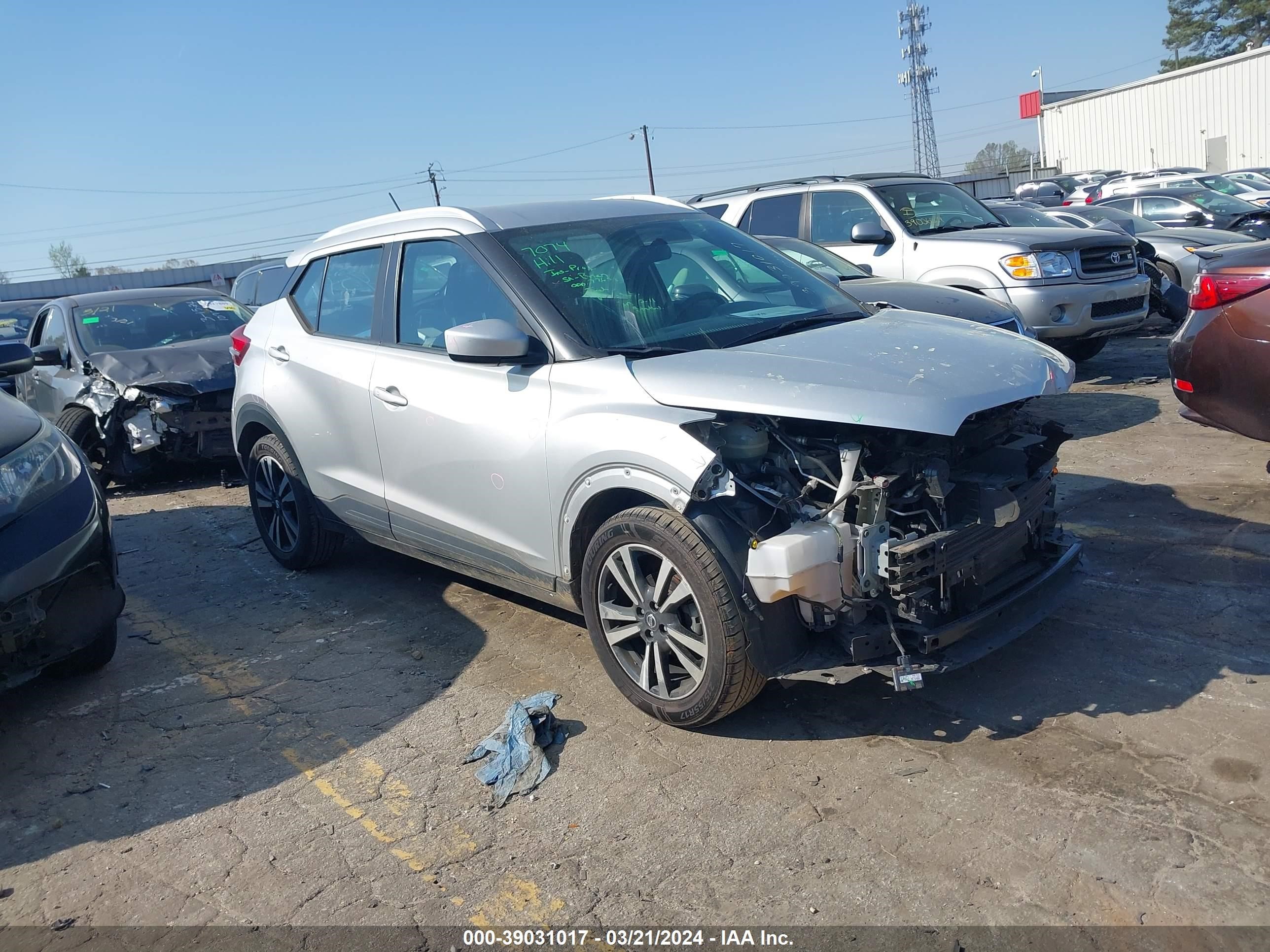 NISSAN KICKS 2019 3n1cp5cuxkl545765